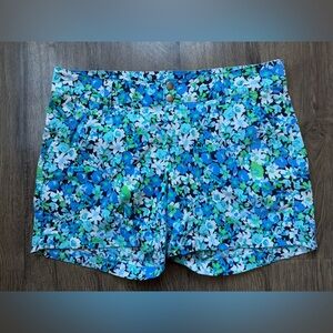 Columbia Women’s Blue Floral Omni Shield Hiking Shorts Size 12